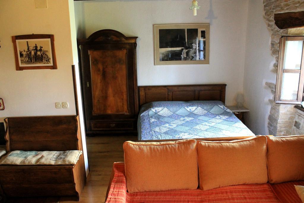 Apartments Mestri グロジュニャン 部屋 写真