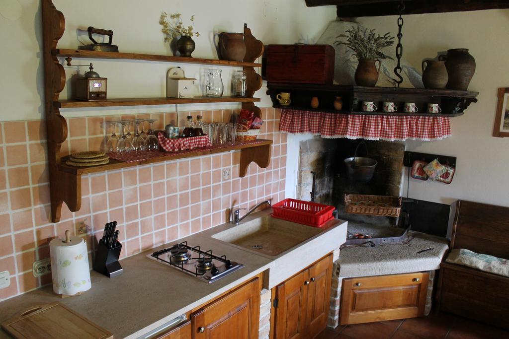 Apartments Mestri グロジュニャン 部屋 写真