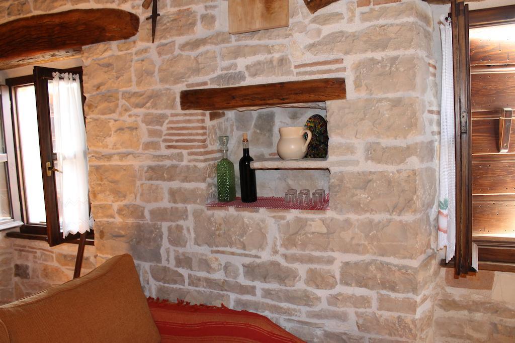 Apartments Mestri グロジュニャン 部屋 写真